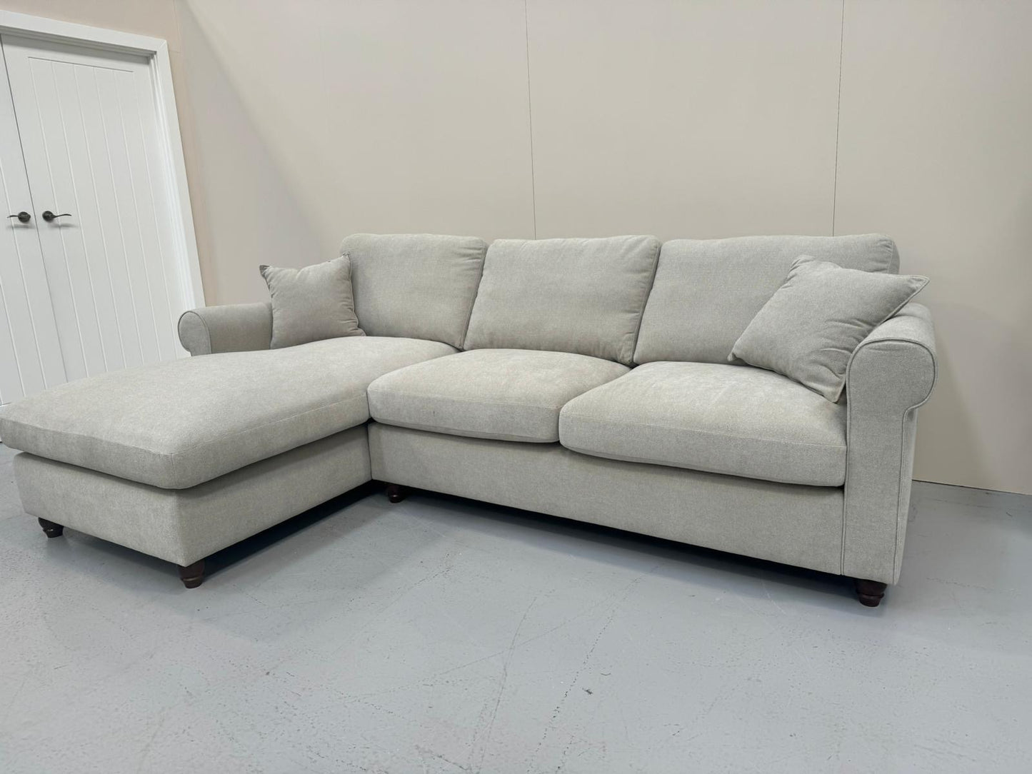Sample Sofa SC134